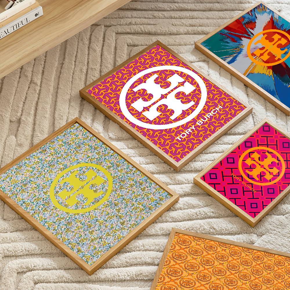 Vintage Fashion Wallpaper - Fashion Brand T-Tory B-Burch Vintage Posters