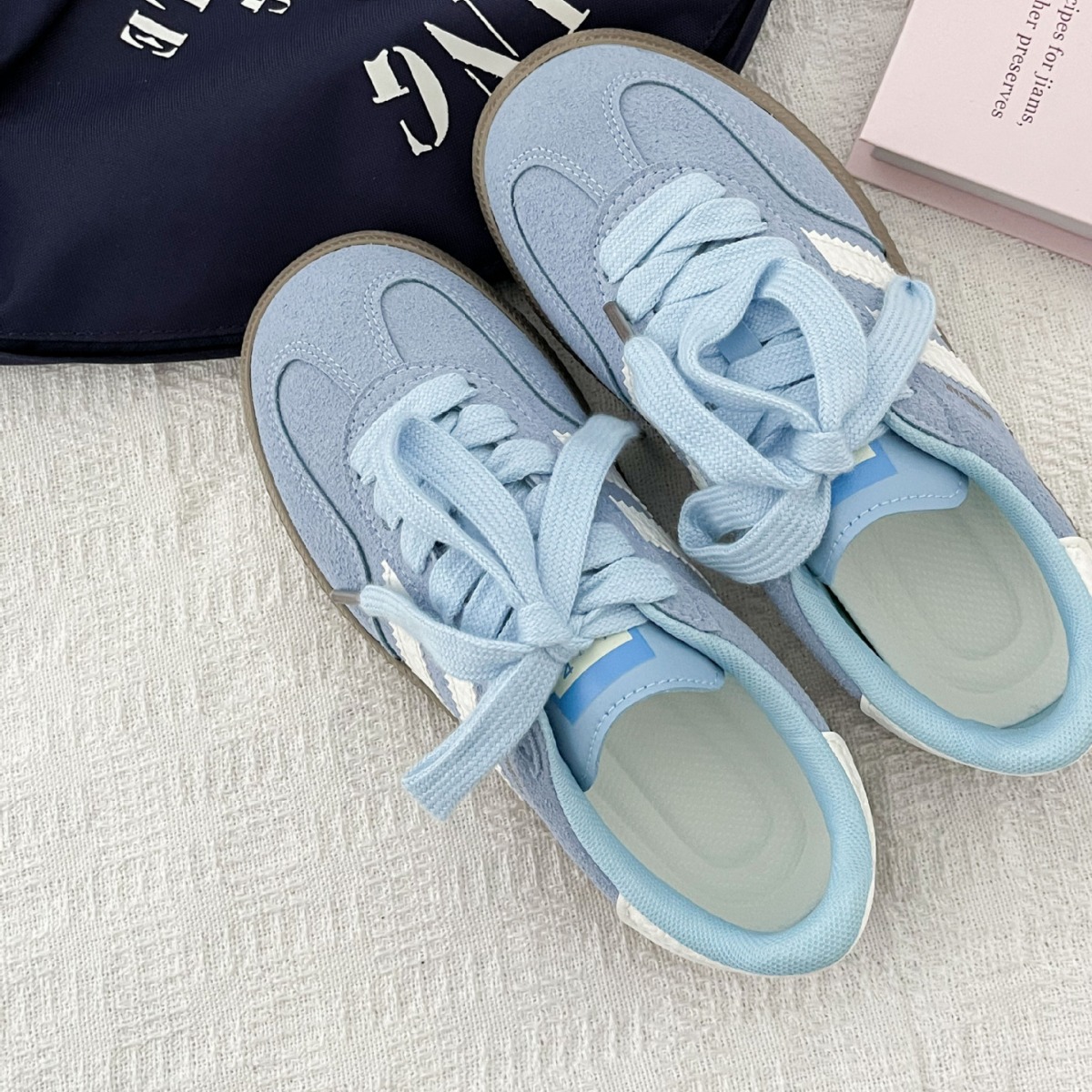 Vintage-style sneakers for wom - مراجعة Vintage Old Fashion وسعره