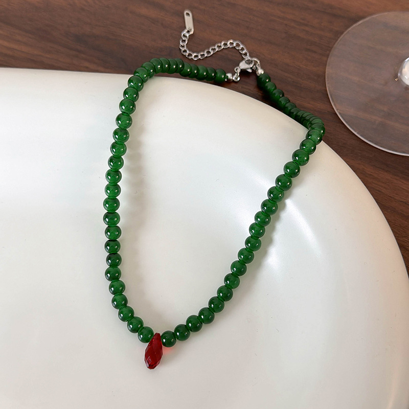 Vintage Green Beaded Necklace  - مراجعة Vintage Fashion Looks وسعره