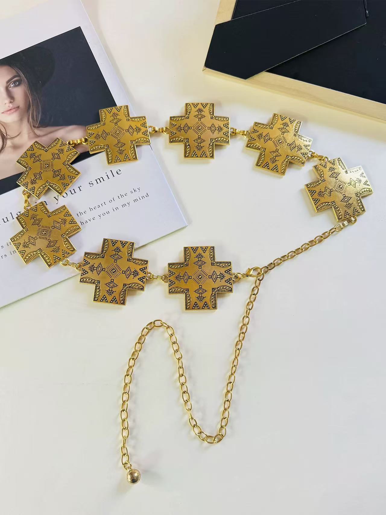 Vintage Women Body Jewelry  Wa - مراجعة Vintage Fashion Guild وسعره