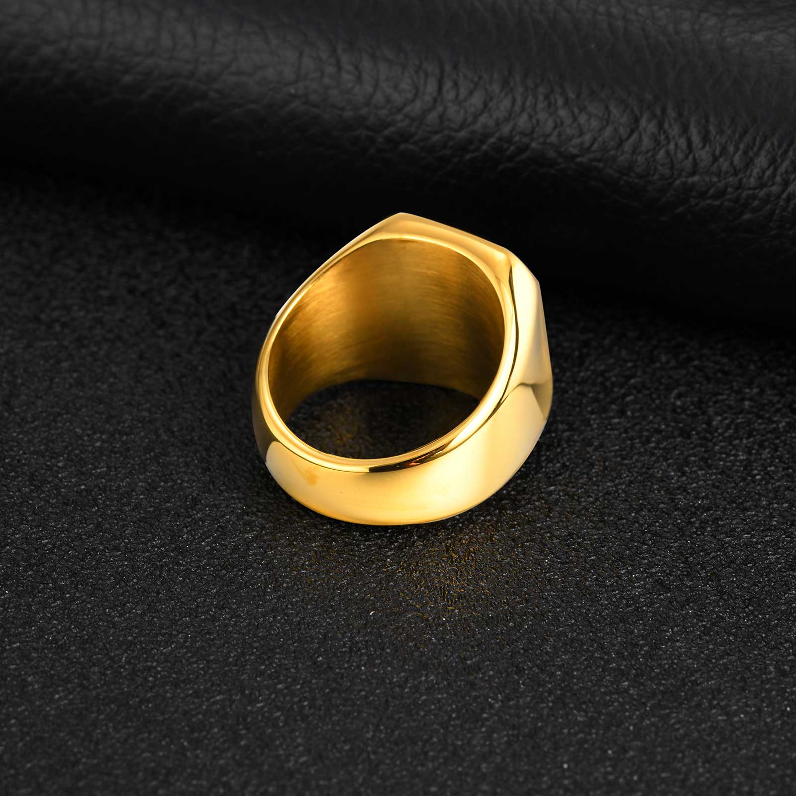 Custom Flying Hawk Eagle Ring  - مراجعة Vintage Fashion Guild وسعره