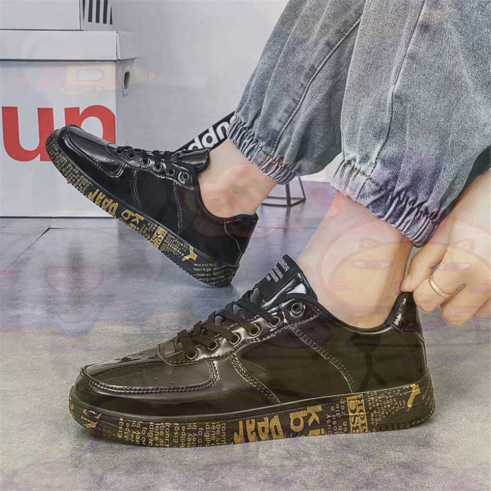 Round Foot Size 45 Sneakers Wh - مراجعة Vintage Fashion Reseller وسعره