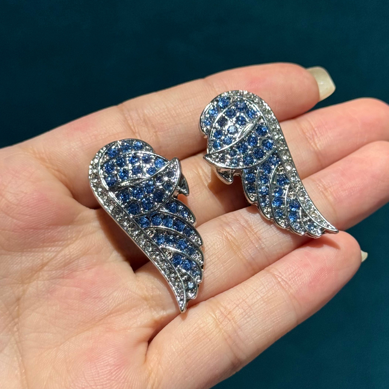 Vintage Angel Wing Blue Earrin - مراجعة Vintage Fashion Trends 2026 وسعره