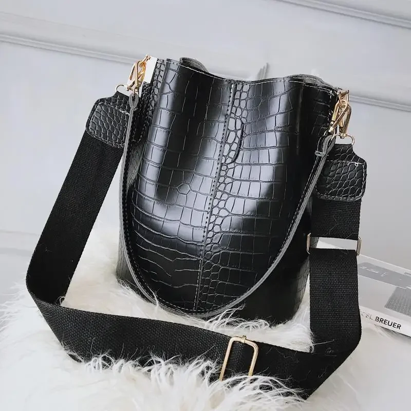 Vintage Leather Stone Pattern  - مراجعة Vintage Fashion Patterns وسعره