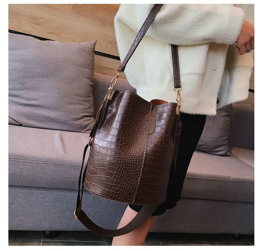 Vintage Leather Stone Pattern  - مراجعة Vintage Fashion Patterns وسعره
